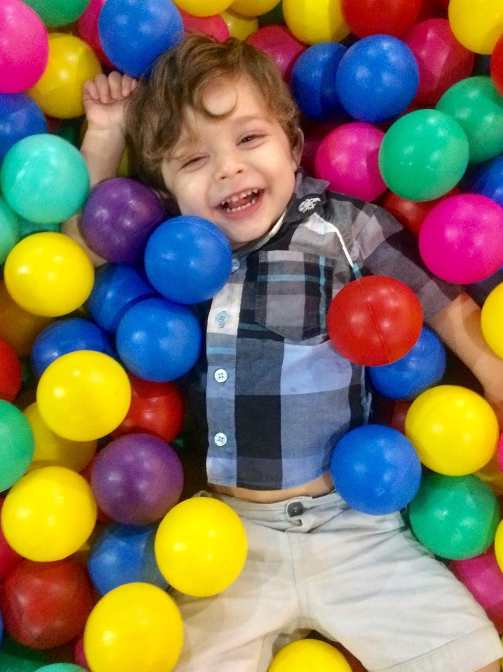 Me de Arthur de 2 anos diz que filho autista s precisa de pacincia das pessoas ao redor para se encaixar Foto Sara OnoriArquivo pessoal