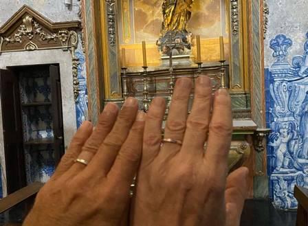 Marcos Caruso se casa com Marcos Paiva em Portugal