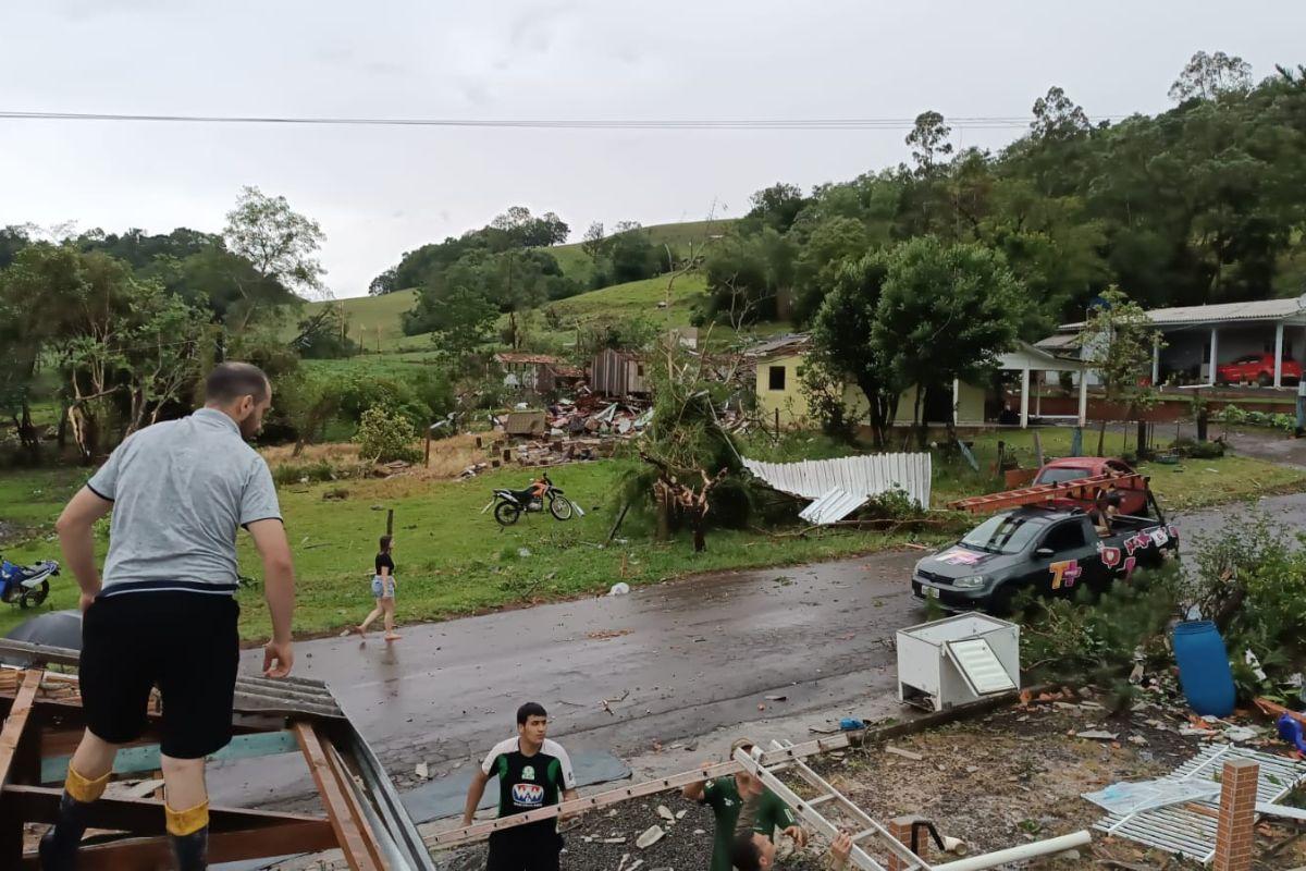 Image: https://thefolha.news/wp-content/uploads/2025/11/postiimg-690f7cbaae7df5716.jpg Suposta microexploso causa um cenrio de guerra