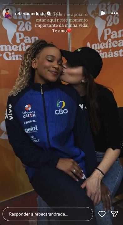 Rebeca Andrade com amiga - Foto Reproduo Instagram rebecarandrade